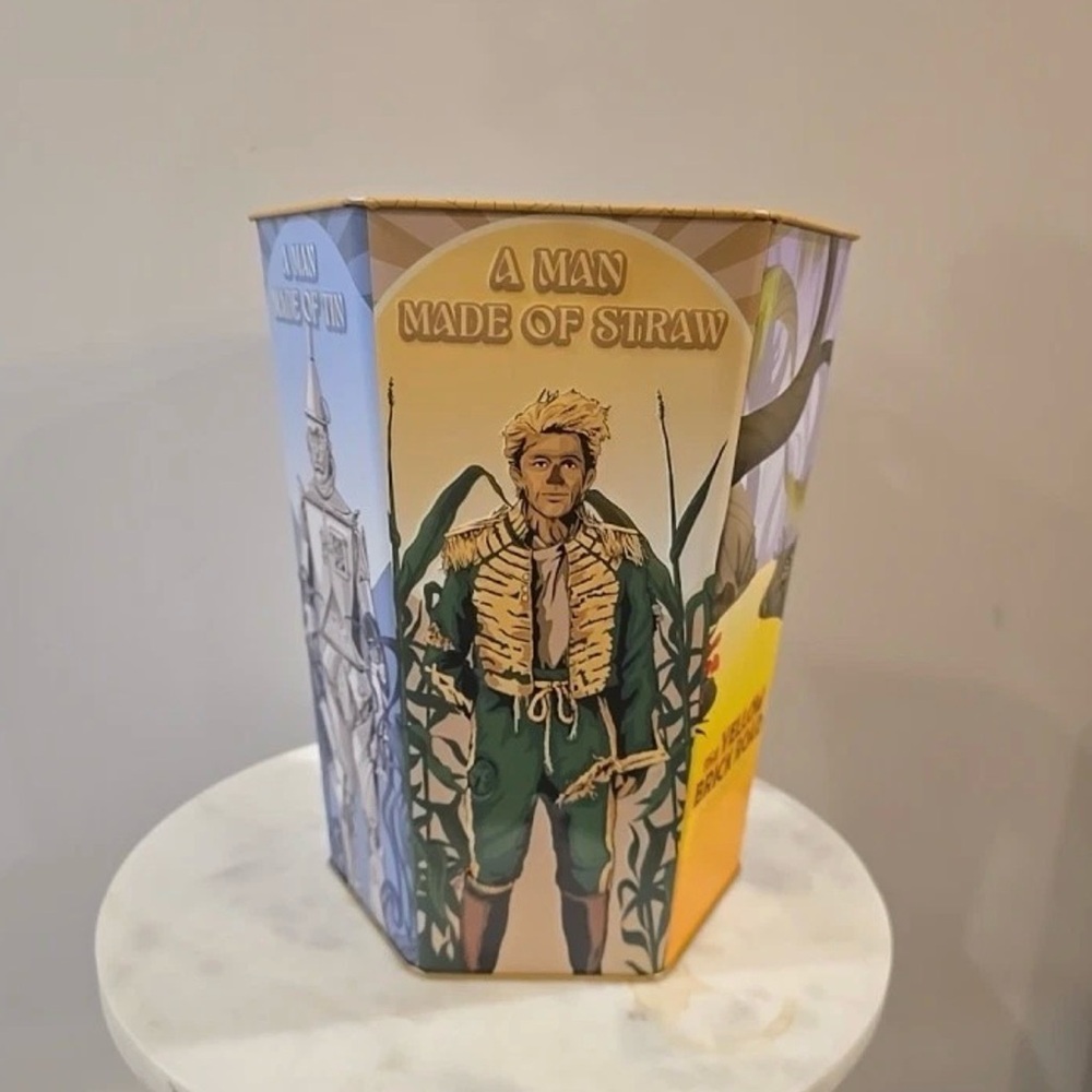 Wicked For Good Popcorn Hexagon Tin - Glinda Elphaba Scarecrow TinMan New